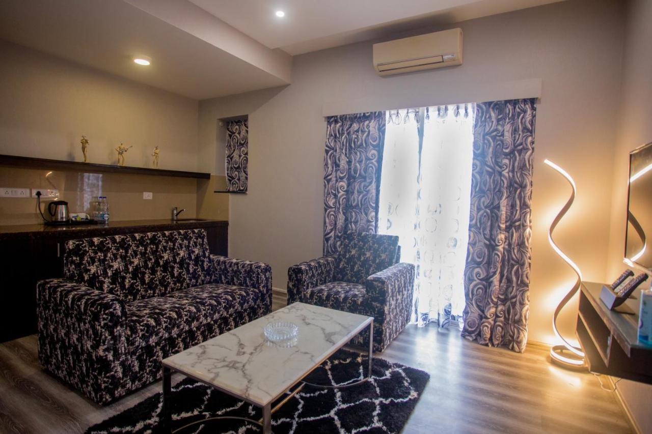 Encore Suites Goa Panaji Εξωτερικό φωτογραφία